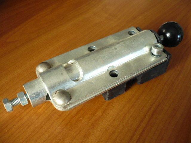 Arm opening locking device (047070100, RAVAGLIOLI)