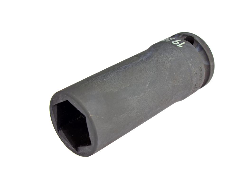 1/2 in. Drive Impact Socket, Long, 19 mm, 6-Point (7941190, PICHLER)