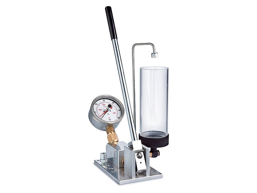 Petrol and Diesel Fuel Injector Tester (400 bar / 5800 psi), with Drag Pointer (041255_1, LEITENBERGER)