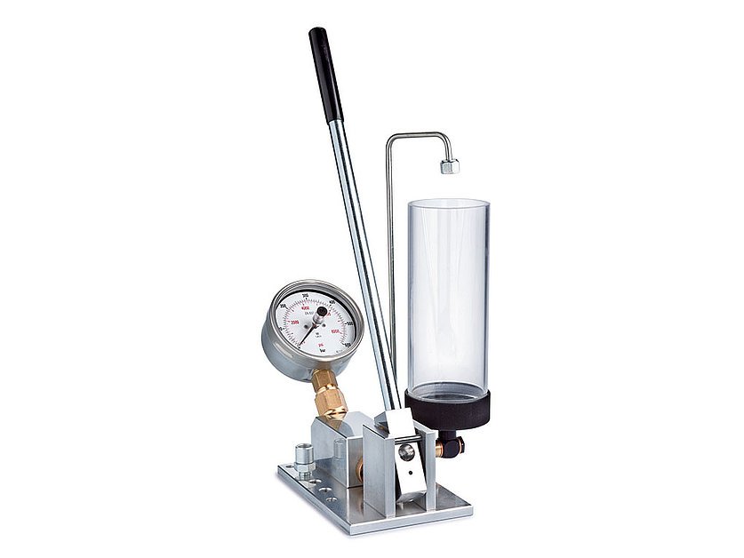 Benzīna un dīzeļdegvielas sprauslu testeris (600 bar / 8700 psi) (041255_2, LEITENBERGER)