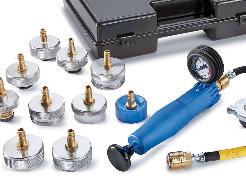 Cooling system test case for cars with 11 adapters (010922, LEITENBERGER)