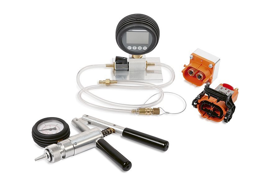 Digital Battery Housing Leak Test Set, −50…+50 mbar (042716_2, LEITENBERGER)
