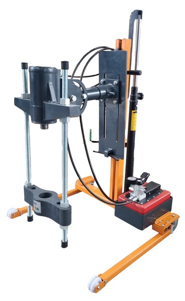 Kingpinų išpresavimo presas BLACK GIRAFFE, 80 t, mobilus (SZ01420, GLOBAL TEAM)