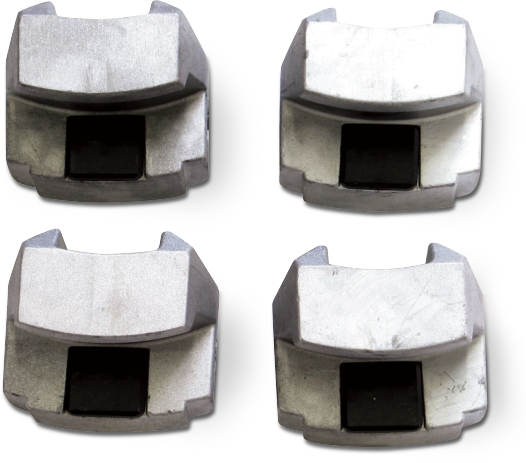 4 skavu aizsargi vieglā sakausējuma diskiem (G108A1, RAVAGLIOLI)