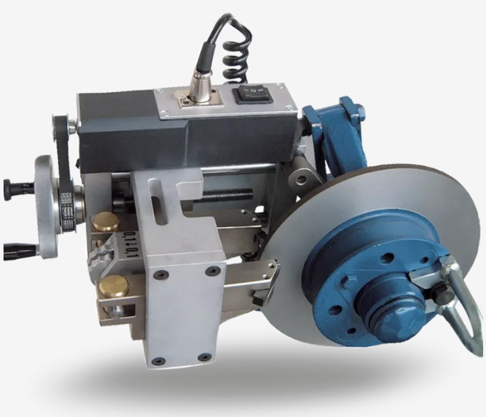 Mobile brake disc lathe for passenger cars (TD302.MNF, COMEC)