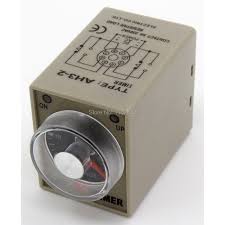 Laiko rėlė dviejų kolonų keltuvui AQ4x, AutoEQ