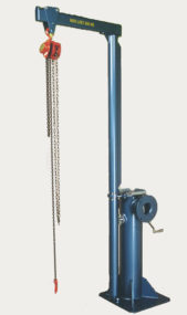 [9999596] Slewing crane for lifting units onto a repair stand 9999596 SAMEKAB 