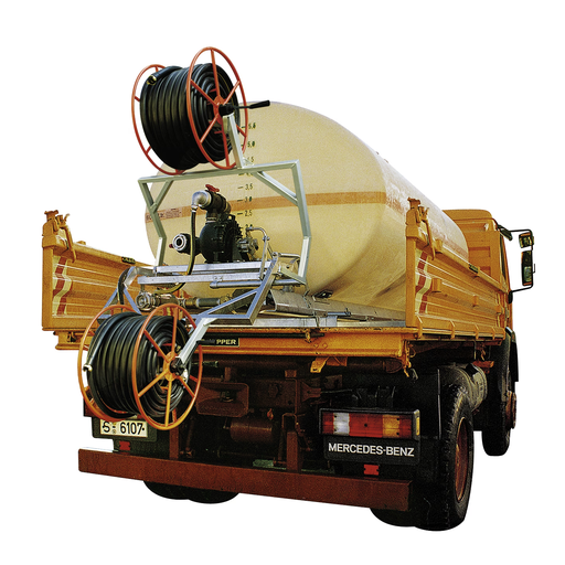 [7139] GRP tvertne 6000 l, ovāla, ar starpsienām un pagarinātām tērauda sliedēm, CEMO (7139)