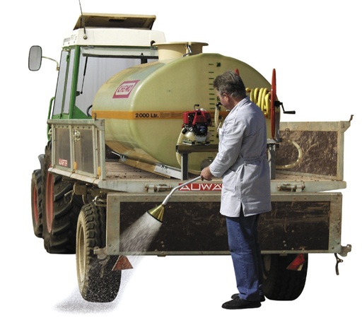 [7923] Oval tank 3000 l with add-on pump 130 and hose reel (7923, CEMO)